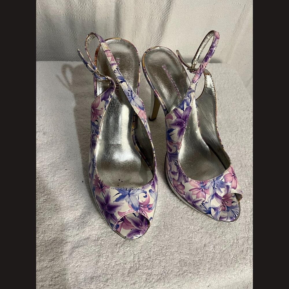 Delicious Women's Slingback Heels – Stylish Peep Toe Pumps‎ in Taupe size 8.5